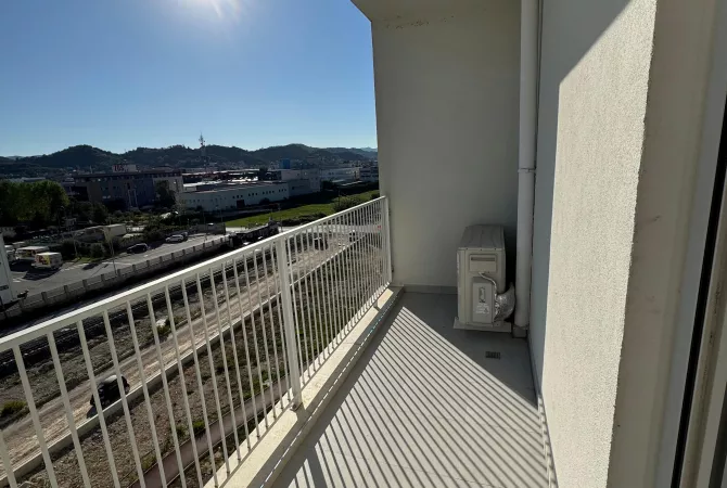 Shtepi me qera Apartament ne Tirane, 2+1, Mobilimi E mobiluar, Pagesa 500  Euro.