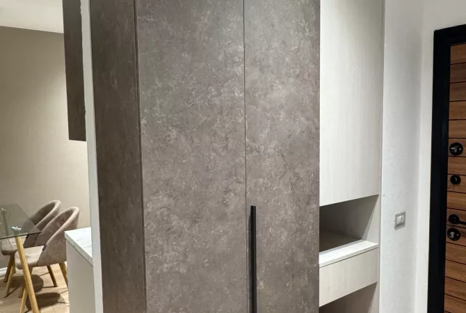 Shtepi me qera Apartament ne Tirane, 2+1, Mobilimi E mobiluar, Pagesa 500  Euro.