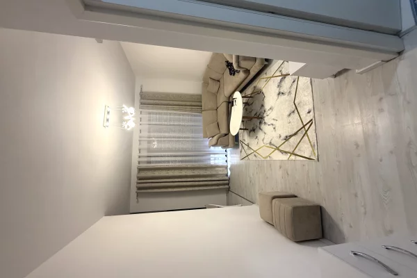 Shtepi me qera 2+1 ne Tirane - 750 Euro