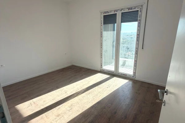 Shtepi me qera 1+1 ne Tirane - 300 Euro