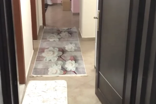 Shtepi me qera 2+1 ne Tirane - 450 Euro