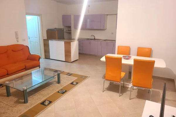 Shtepi ne shitje 2+1 ne Tirane - 160,000 Euro