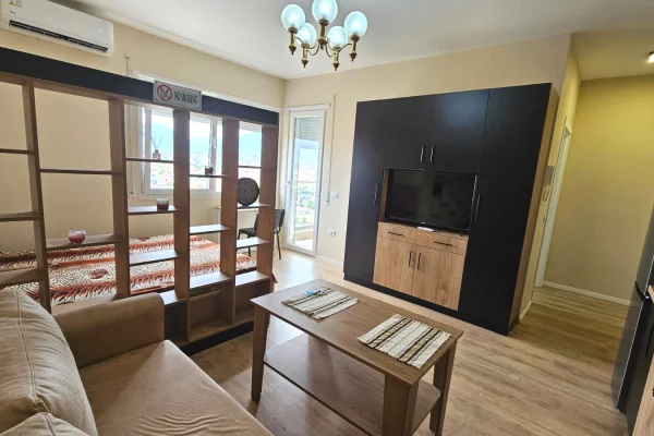 Shtepi me qera 1+1 ne Tirane - 400 Euro