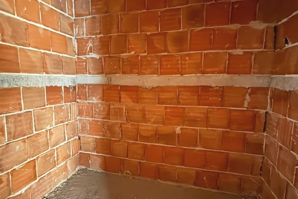 Shtepi ne shitje Apartament ne Tirane, 2+1, Mobilimi Bosh, pa mobiluar, Pagesa 120,000  Euro.