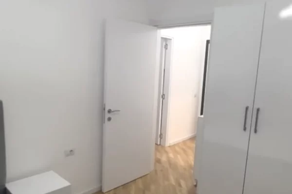 Shtepi me qera Apartament ne Tirane, 1+1, Mobilimi E mobiluar, Pagesa 35,000  Leke.