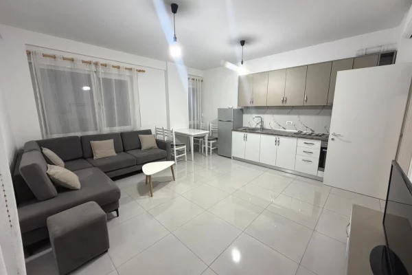 Apartament 2+1 +Post Parkimi Per Qera Astir