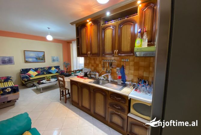 Shtepi me qera 1+1 ne Durres - 350 Euro