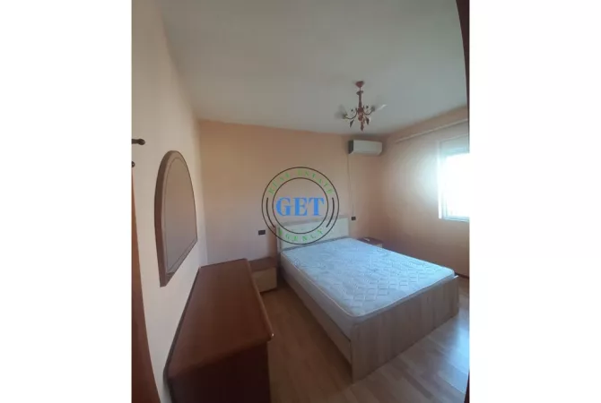 Shtepi ne shitje Apartament ne Durres, 2+1, Mobilimi E mobiluar, Pagesa 120,000  Euro.