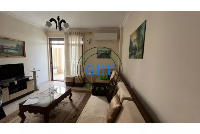 Shtepi ne shitje 1+1 ne Durres - 90,000 Euro