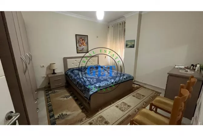 Shtepi ne shitje Apartament ne Durres, 1+1, Mobilimi E mobiluar, Pagesa 90,000  Euro.