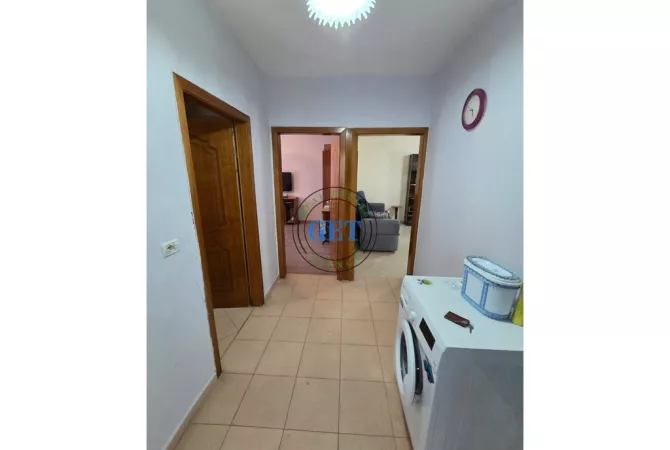 Shtepi ne shitje Apartament ne Durres, 2+1, Mobilimi E mobiluar, Pagesa 80,000  Euro.