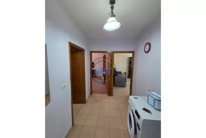 Shtepi ne shitje Apartament ne Durres, 2+1, Mobilimi E mobiluar, Pagesa 80,000  Euro.