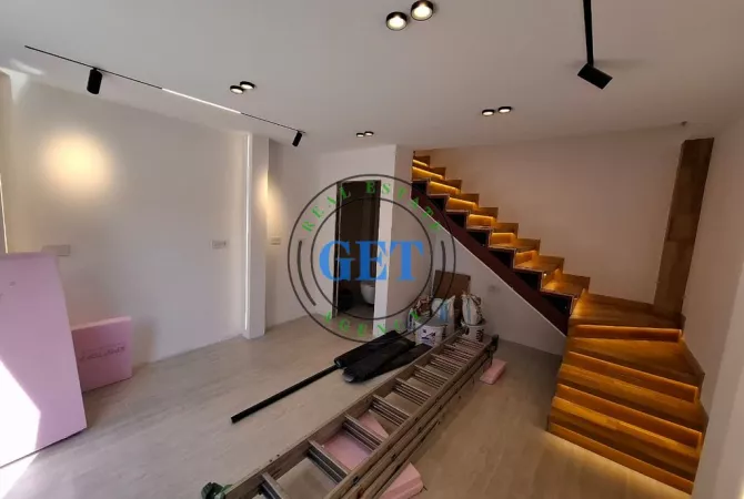 Ambient biznesi me qera 1+1 ne Durres - 650 Euro