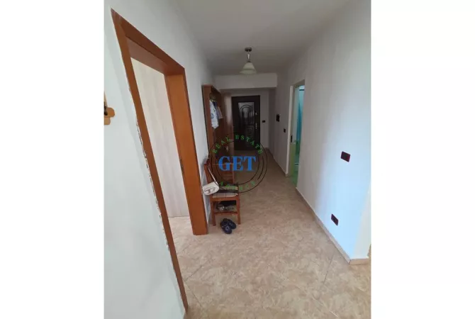 Shtepi ne shitje Apartament ne Durres, 2+1, Mobilimi E mobiluar, Pagesa 105,000  Euro.