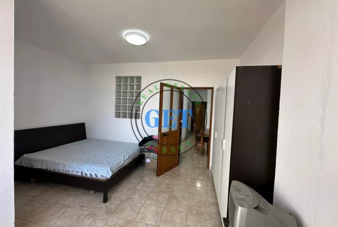Shtepi ne shitje Apartament ne Durres, 1+1, Mobilimi E mobiluar, Pagesa 65,000  Euro.