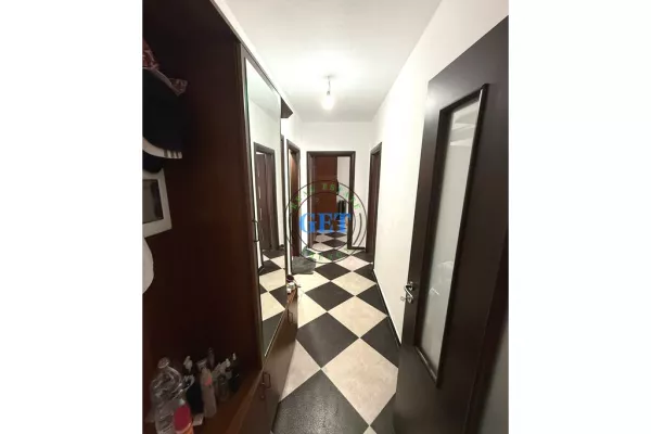 Shtepi ne shitje Apartament ne Durres, 2+1, Mobilimi E mobiluar, Pagesa 165,000  Euro.