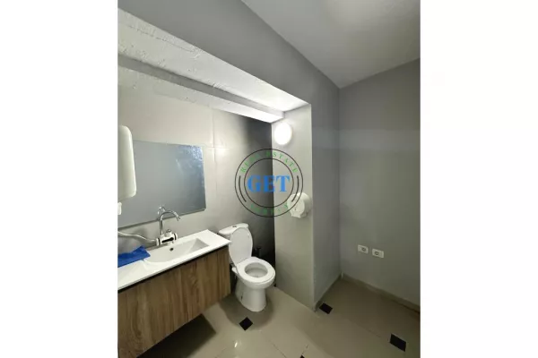 Qira, Ambient Biznesi, Tregu Vogel, Durres