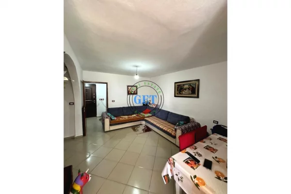 Shtepi ne shitje Apartament ne Durres, 1+1, Mobilimi E mobiluar, Pagesa 75,000  Euro.