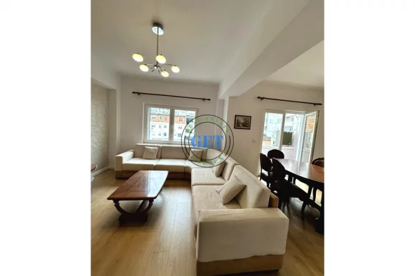 Shtepi me qera Apartament ne Durres, 2+1, Mobilimi E mobiluar, Pagesa 650  Euro.