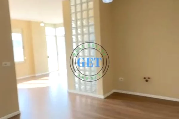 Apartment for sale in Durres 2+1, Emty