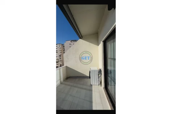 Shtepi ne shitje Apartament ne Durres, 2+1, Mobilimi E mobiluar, Pagesa 135,000  Euro.