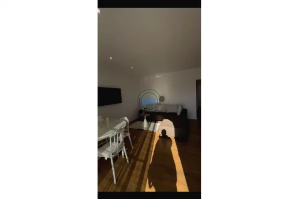 Shtepi ne shitje Apartament ne Durres, 2+1, Mobilimi E mobiluar, Pagesa 135,000  Euro.