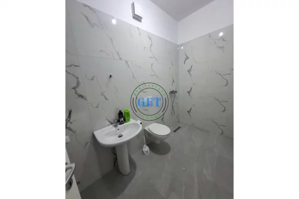 Shtepi ne shitje Apartament ne Durres, 1+1, Mobilimi E mobiluar, Pagesa 63,000  Euro.