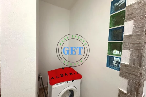 Shtepi ne shitje Apartament ne Durres, 2+1, Mobilimi E mobiluar, Pagesa 117,000  Euro.