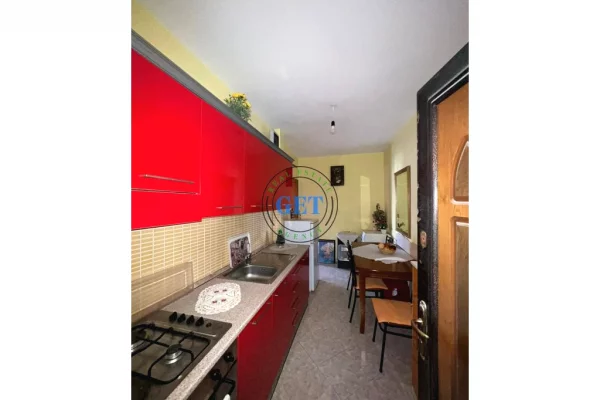 Shtepi me qera Apartament ne Durres, Garsoniere, Mobilimi E mobiluar, Pagesa 220  Euro.