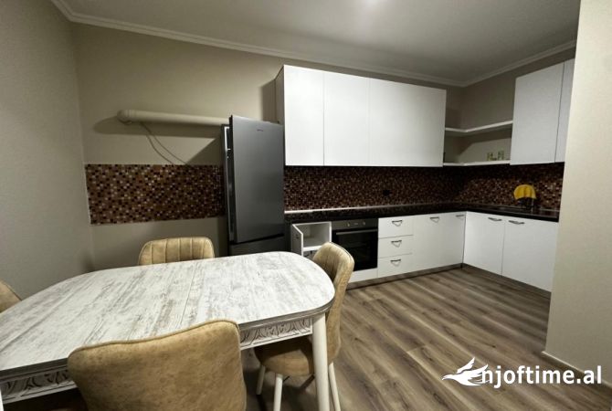 Shtepi me qera 1+1 ne Tirane - 650 Euro