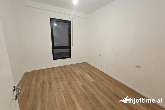 Shtepi me qera 2+1 ne Tirane - 700 Euro