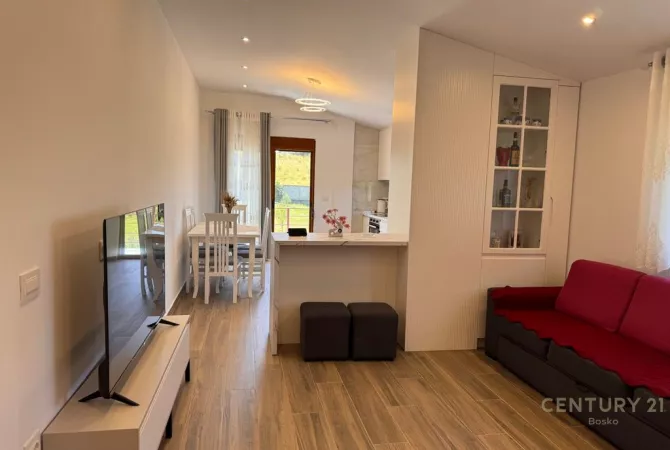 Shtepi me qera 2+1 ne Tirane - 500 Euro