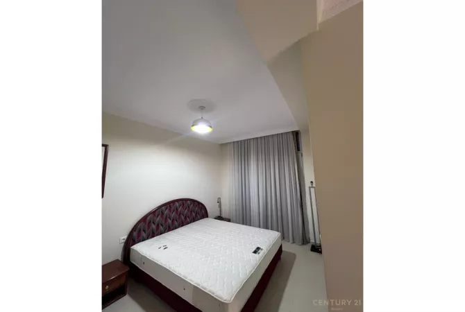 Shtepi me qera Apartament ne Tirane, 2+1, Mobilimi E mobiluar, Pagesa 700  Euro.