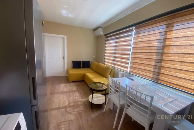 Shtepi me qera Apartament ne Tirane, 2+1, Mobilimi E mobiluar, Pagesa 600  Euro.