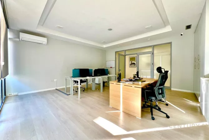 Ambient biznesi me qera 1+1 ne Tirane - 3,700 Euro