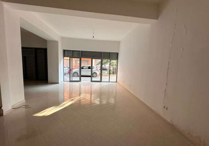 SHITET OSE JEPET ME QIRA AMBIENT BIZNESI NE LUNGOMARE, VLORE