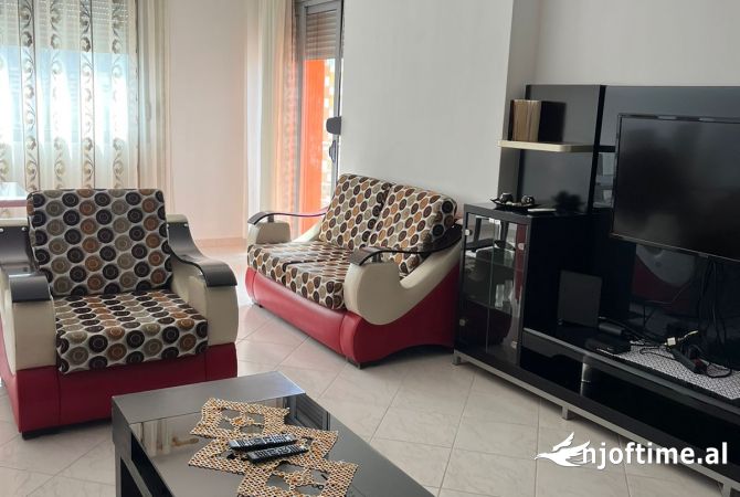 Shtepi me qera 2+1 ne Vlore - 500 Euro