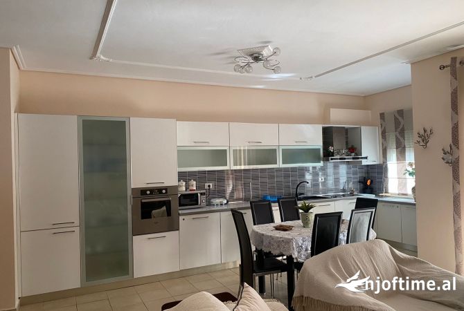 Shtepi me qera 2+1 ne Vlore - 600 Euro