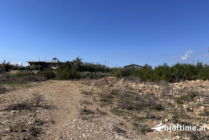 Terreno in vendita  a Valona - 450,000 Euro