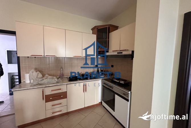 Shtepi me qera 2+1 ne Vlore - 400 Euro