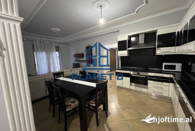 Shtepi me qera Apartament ne Vlore, 2+1, Mobilimi E mobiluar, Pagesa 400  Euro.