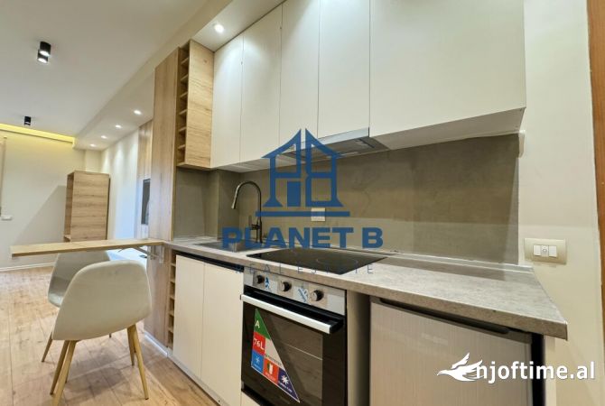 Shtepi ne shitje Apartament ne Vlore, Garsoniere, Mobilimi E mobiluar, Pagesa 108,700  Euro.