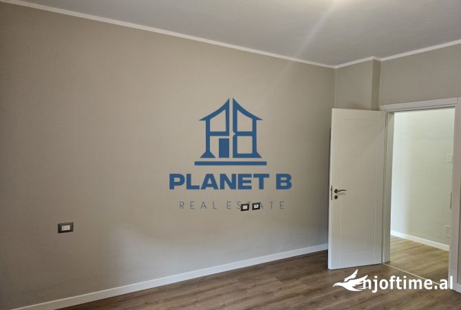 Shtepi ne shitje Apartament ne Vlore, 1+1, Mobilimi Pjeserisht e mobiluar, Pagesa 95,000  Euro.