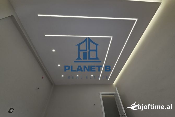 Shtepi ne shitje Apartament ne Vlore, 1+1, Mobilimi Pjeserisht e mobiluar, Pagesa 95,000  Euro.