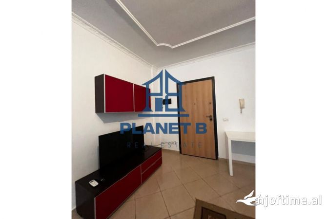 Shtepi me qera Apartament ne Vlore, 1+1, Mobilimi E mobiluar, Pagesa 400  Euro.