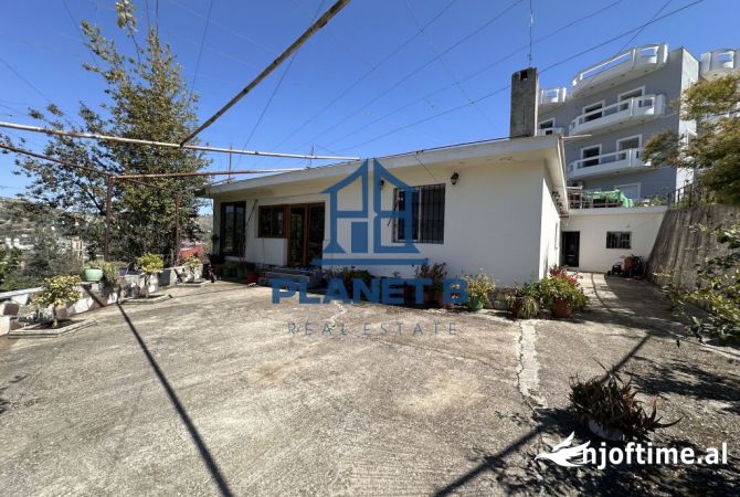 Shtepi ne shitje Shtepi Private ne Vlore, 3+1, Mobilimi E mobiluar, Pagesa 139,000  Euro.