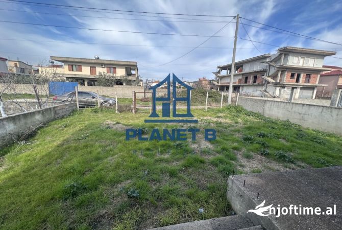 Shtepi ne shitje Shtepi Private ne Vlore, 3+1, Mobilimi Bosh, pa mobiluar, Pagesa 125,000  Euro.