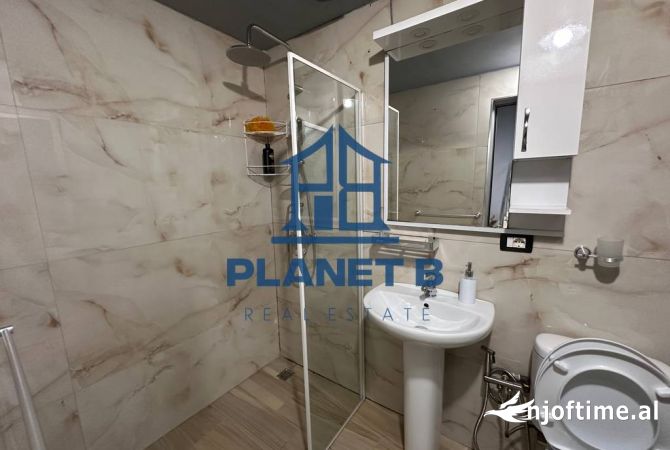 Shtepi ne shitje Apartament ne Vlore, 2+1, Mobilimi E mobiluar, Pagesa 120,000  Euro.