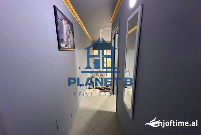 Shtepi ne shitje Apartament ne Vlore, 2+1, Mobilimi E mobiluar, Pagesa 120,000  Euro.