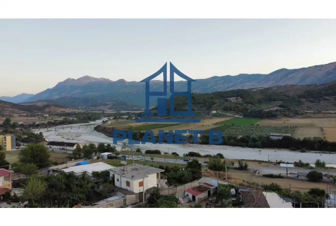 Shtepi ne shitje 4+1 ne Vlore - 64,000 Euro